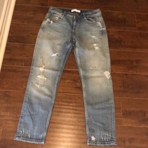 Zara jeans straight , size 02 ,
